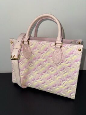 Louis Vuitton Stardust On The Go Empreinte Monogram Pink Tote PM